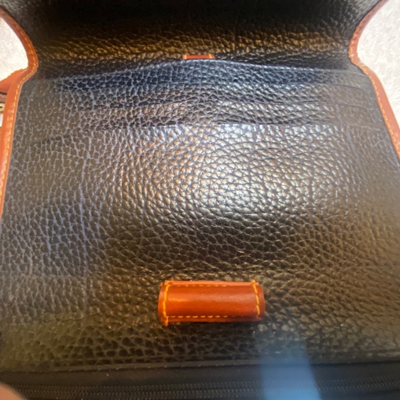 Vintage Dooney & Bourke Black Handbag. - Picture 6 of 8